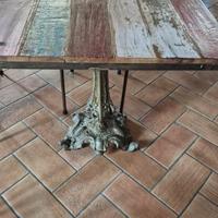 Tavoli legno e sedie ferro