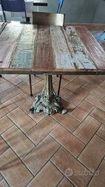 Tavoli legno e sedie ferro