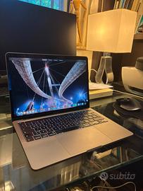 MacBook Pro 13” 2020 i7