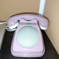 telefono vintage con Google home