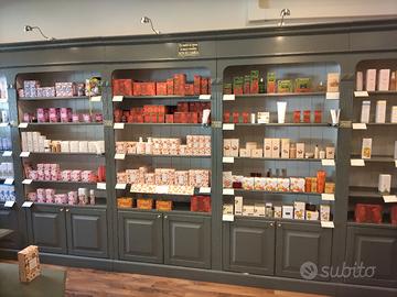 ARREDAMENTO ERBORISTERIE/LIBRERIE IN LEGNO