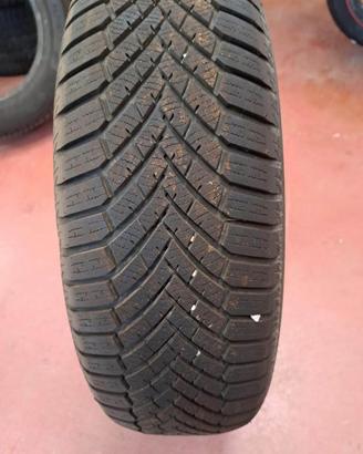 4 Gomme invernali Yokohama 235x65x17