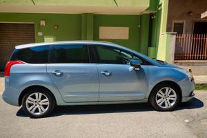 Peugeot 5008 2.0 HDI