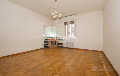 Ampio appartamento libero subito! Luminoso e con g