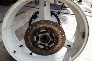 Cerchio post. nudo SUZUKI GSX r 600/ 750 anno 2001