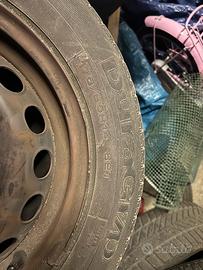 4 cerchi acciaio con pneumatici