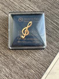 SPILLA IN ORO 24 CARATI ( Chiave di violino )