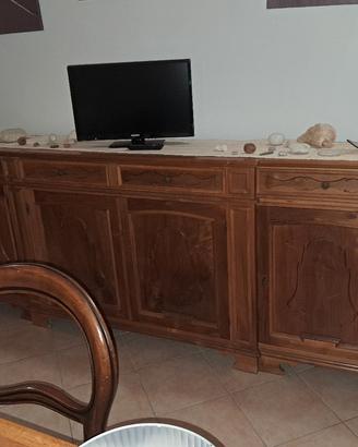 mobile in legno massiccio