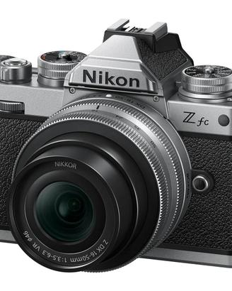 NIKON Zfc SL+Z DX 16-50 VR Silver ,schedaSD 64GB