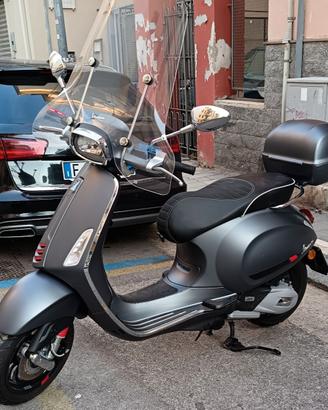 Vespa Sprint 150 09/2017,  solo 4016 km pari al nu
