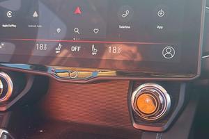 Auto volvo/giapponese ( meravigliosa)Link&co