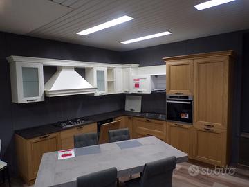 Cucina Mobilegno con anta in massello