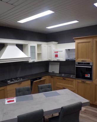 Cucina Mobilegno con anta in massello
