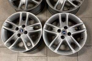 Cerchi in lega fiat gran punto