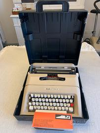 Macchina da scrvere Olivetti Lettera 35