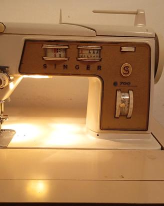 Macchina da cucire Singer vintage