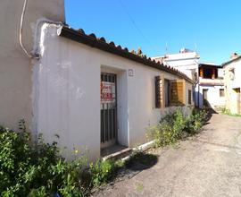 Casa indipendente al piano terra da ristrutturare