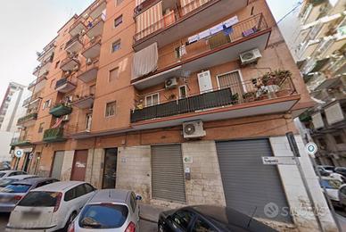 Via Lupoli locale di 140 mq a reddito