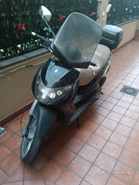 Beverly 200cc