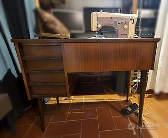 Macchina cucire NECCHI type 525 con mobile vintage