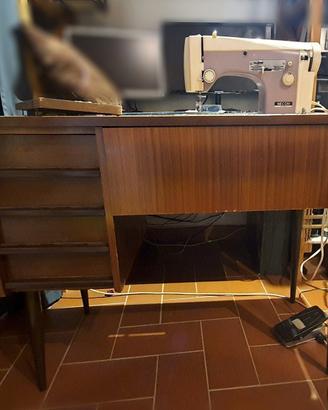 Macchina cucire NECCHI type 525 con mobile vintage