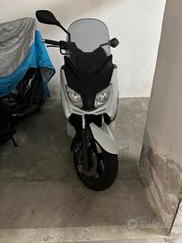 Yamaha X-Max 250 - 2010