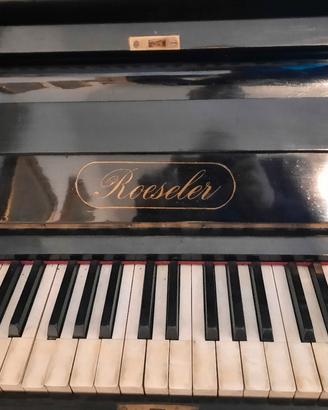 Pianoforte Roesler- Da  ritirare