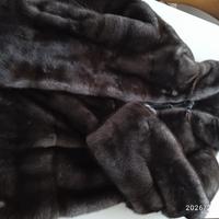 splendida pelliccia di visone con cappuccio 