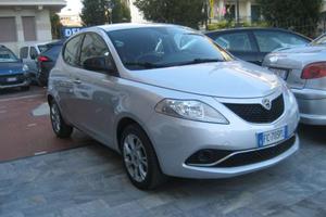 LANCIA Ypsilon 1.2 69 CV 5 PORTE GOLD
