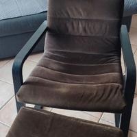Poltrona Ikea con poggiapiedi