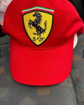 Cappello Ferrari