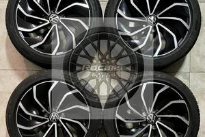 Cerchi e pneumatici 17 originali Volkswagen Golf 8