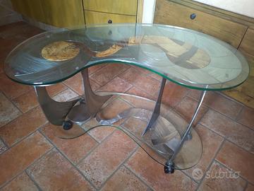 Tavolino con ruote