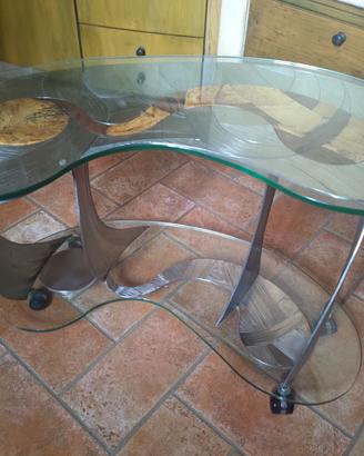 Tavolino con ruote
