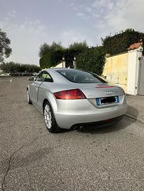 AUDI TT 2.0 tfsi
