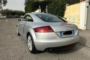 AUDI TT 2.0 tfsi