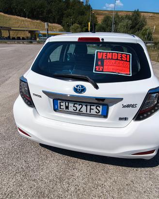 Toyota Yaris Hybrid Lounge