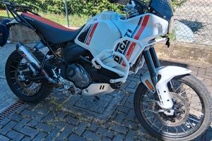 ducati desert x 