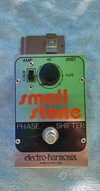 Small-stone pedale per chitarra 