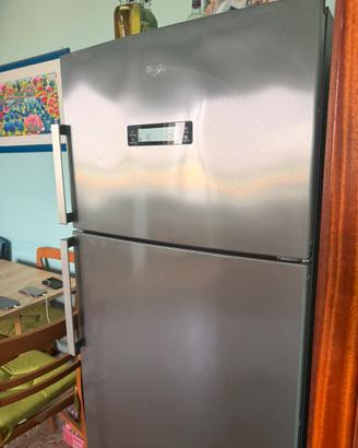 Frigo lavatrice camera da letto cucina