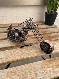 Moto Chopper Artigianale in Metallo