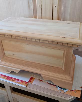 Cassapanca in legno massiccio nuova