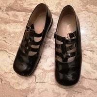 scarpa da bambina in vernice nera 