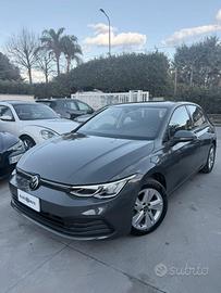 Volkswagen Golf 1.0 eTSI EVO DSG Life FULL LED