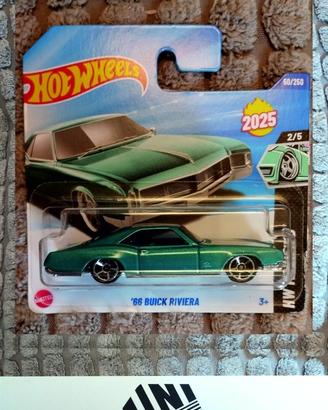 HOT WHEELS BUICK RIVIERA  1/64 1:64