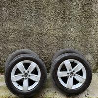 Gomme invernali Bridgestone 205/60 R16 VW + cerchi