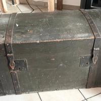 Vecchio baule cappellano militare