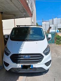 Ford transit custom 9 posti 
