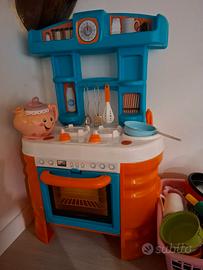 Cucina giocattolo