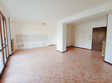 3 LOCALI A MOZZANICA